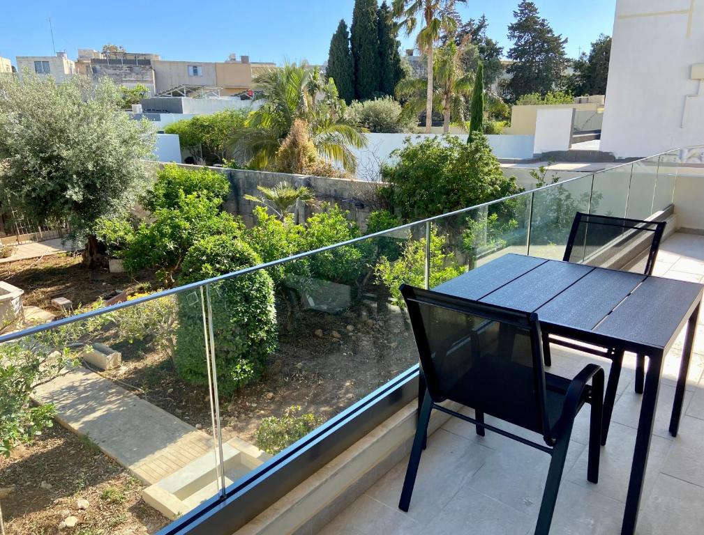 Balkón nebo terasa v ubytování Maltese Garden Villa