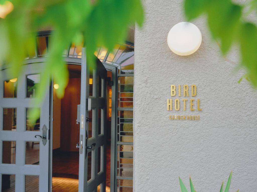 Certifikát, hodnocení, plakát nebo jiný dokument vystavený v ubytování BIRD HOTEL