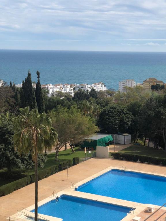 Bazén v ubytovaní Hércules Benalmádena alebo v jeho blízkosti