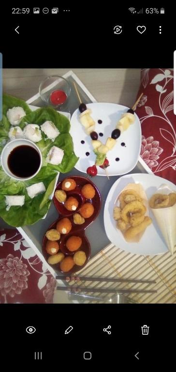 Jedlo v ubytovaní bed & breakfast alebo blízkom okolí