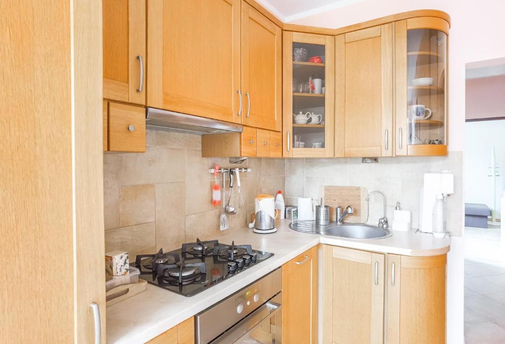 Kuchyňa alebo kuchynka v ubytovaní Apartament Mazurek
