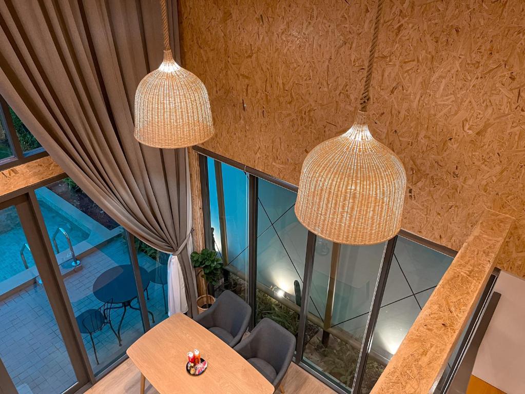 Posezení v ubytování The X10 private pool villa khaoyai SHA Certified เขาใหญ่