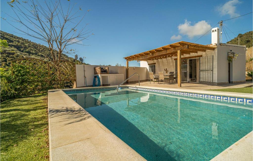 Πισίνα στο ή κοντά στο Cozy Home In Arenas With Swimming Pool