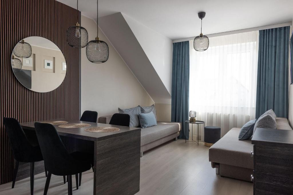 WILLA MAGNOLIA - Apartamenty i Pokoje SPRZĘT DO POŁAWIANIA BURSZTYNU -wodery, podbieraki, latarki UV - POKÓJ ZABAW- ROWERY - KAWA Z EKSPRESU - 7