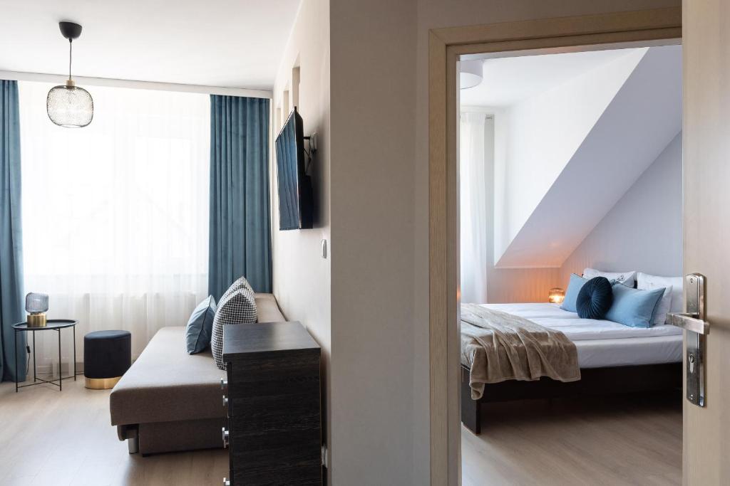 WILLA MAGNOLIA - Apartamenty i Pokoje SPRZĘT DO POŁAWIANIA BURSZTYNU -wodery, podbieraki, latarki UV - POKÓJ ZABAW- ROWERY - KAWA Z EKSPRESU - 11