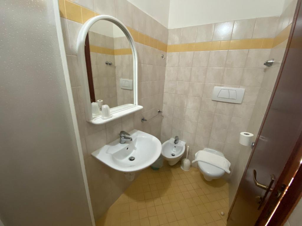 Kúpeľňa v ubytovaní Hotel Nanni Garnì