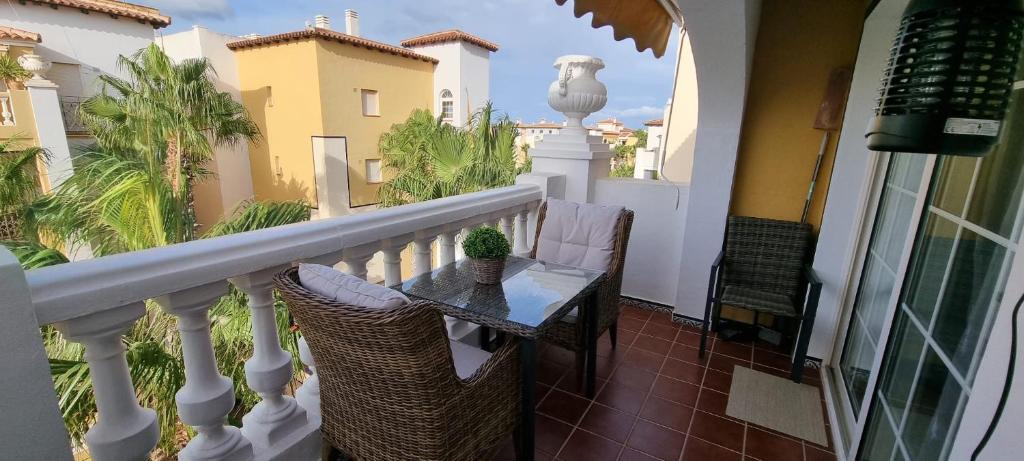 En balkong eller terrasse på Aldea del Mar, Torrevieja