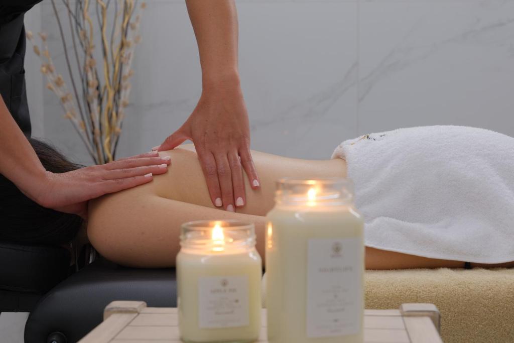 Lázně a/nebo wellness v ubytování Akrolithos Luxury Suites & Spa