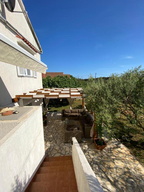 Balkon lub taras w obiekcie Beautiful island house Ugljan