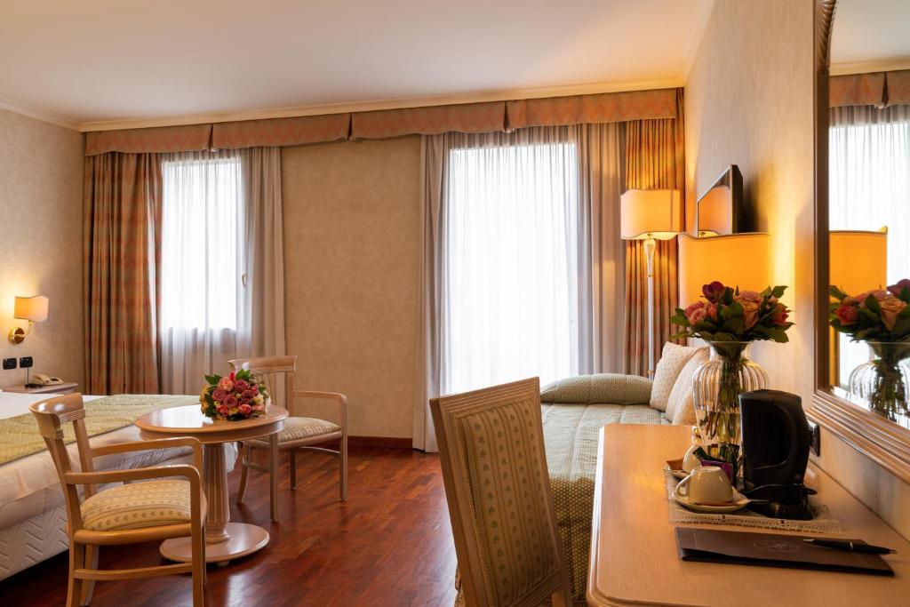 Hotel Roxy Plaza - Habitación Triple Superior