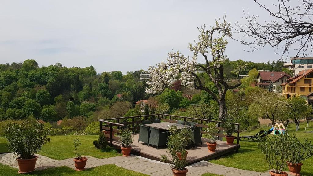 Zahrada ubytování Pensiunea Toscana