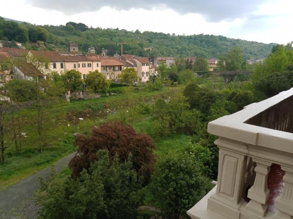 Casa con Vista - Border House - Pontremoli - Appartamento Con Due Camere Da Letto