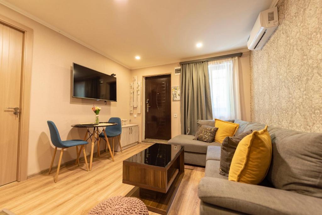 TV a/nebo společenská místnost v ubytování Garden House