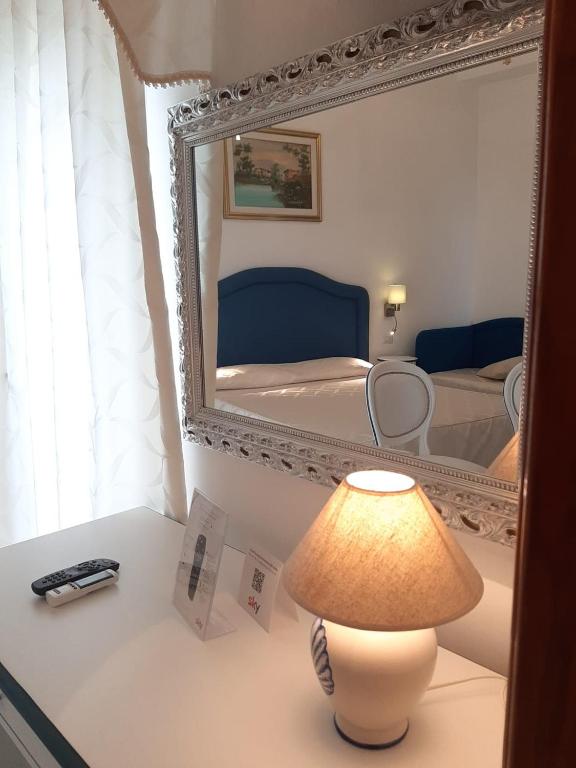 Kép Hotel La Perla szállásáról Praianóban a galériában