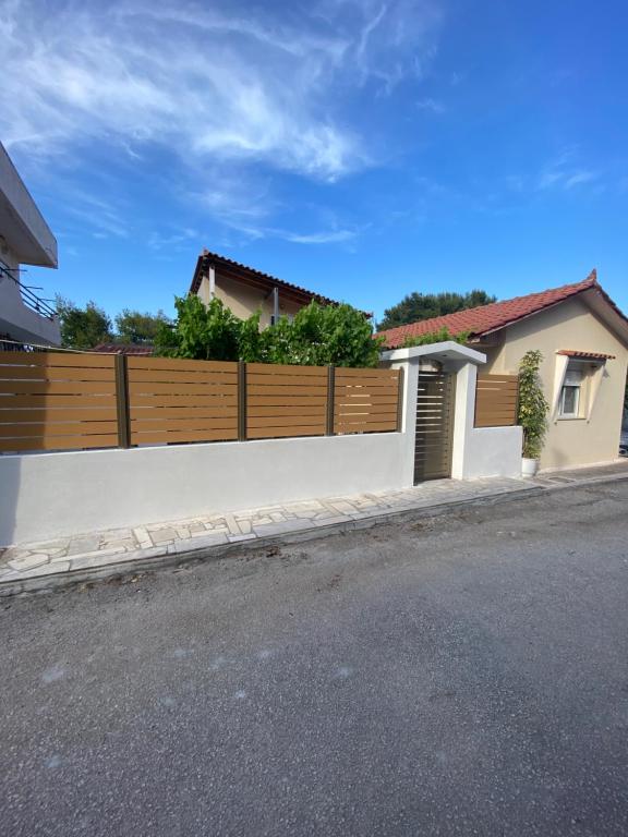 The DreamHouse Athens Airport - 8