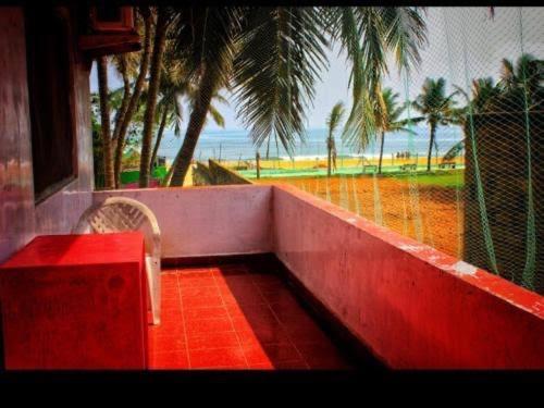 Sathish beach guest house
