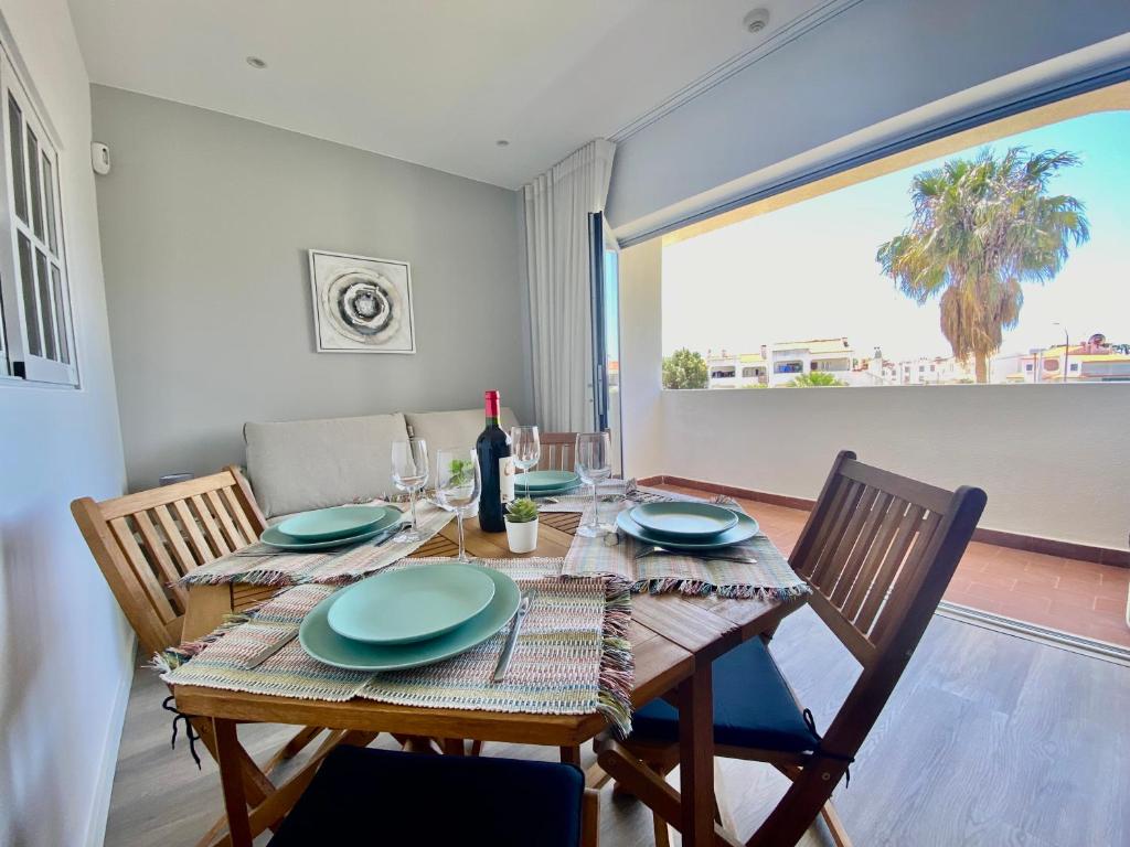 **Fresh and cosy appt with Pool, Fiber, SportTV** - Housity