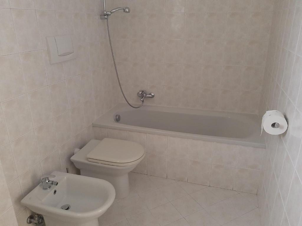 A bathroom at interno13bari