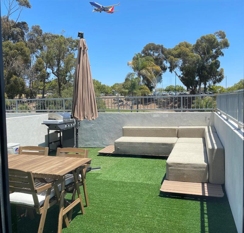 Posezení v ubytování Premier Location with Great Scenic Downtown View