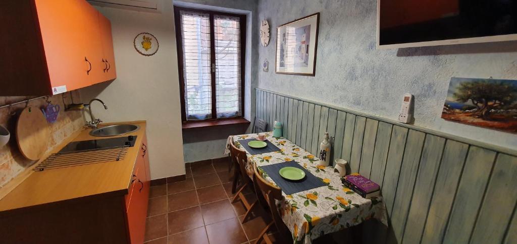Telewizja i/lub zestaw kina domowego w obiekcie Studio Apartment Grisia