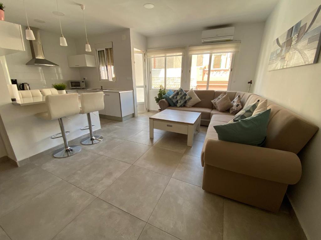 Centre Apartment near Plaza de Toros, Alicante – Updated 2023 ...