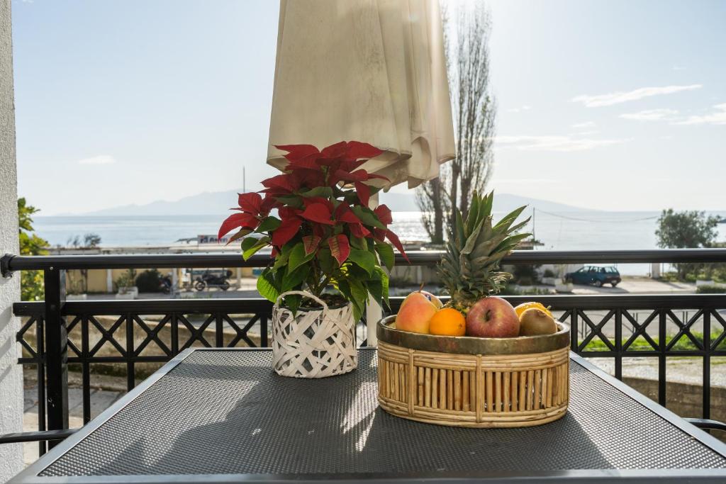A balcony or terrace at Rooms Kavala