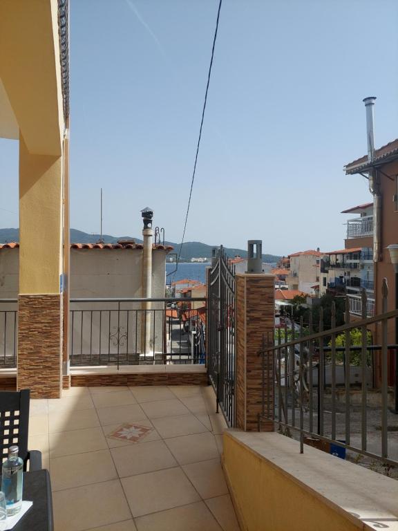 Balkón nebo terasa v ubytování Neos Marmaras Holiday 1