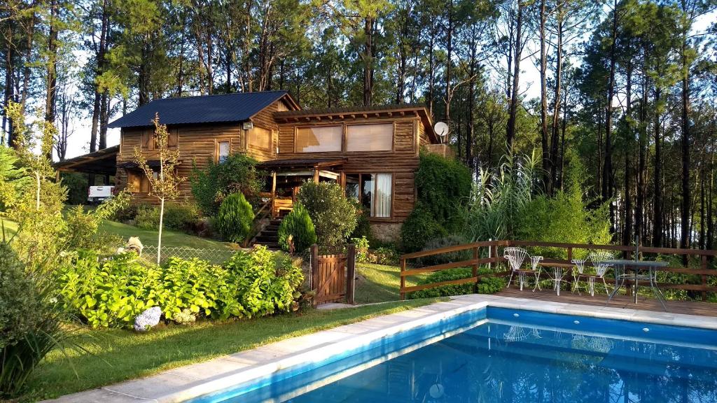 LA LINDA - Cabaña de Montaña