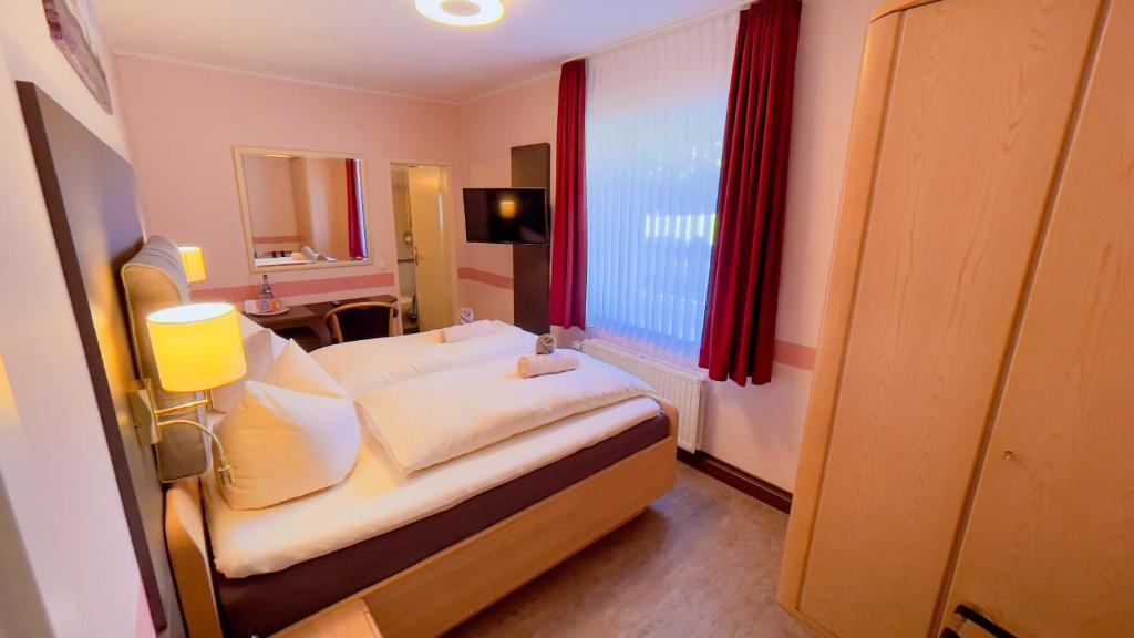 Hotel Schnehagen - Small Double Room