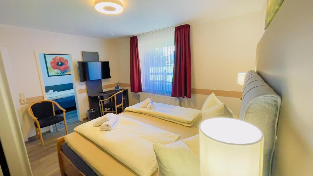 Hotel Schnehagen - Standard Single Room