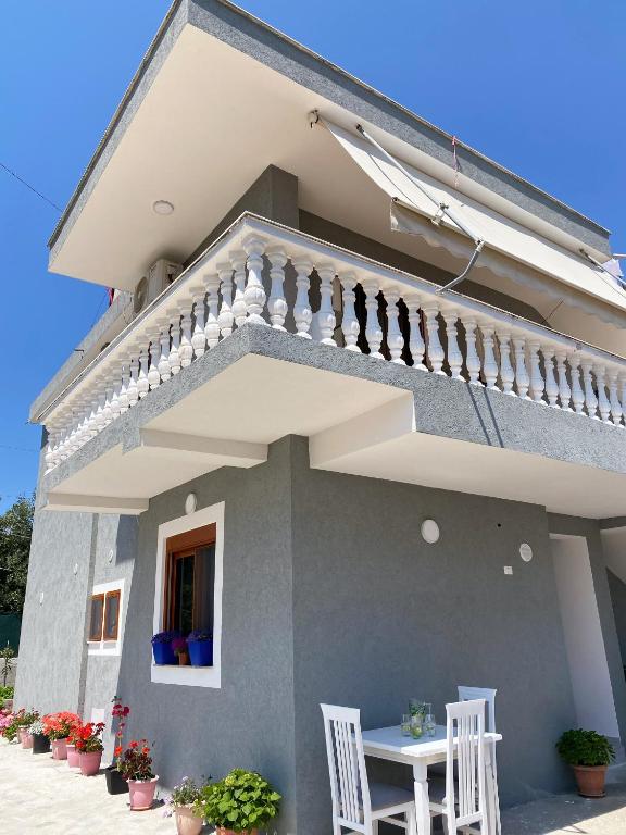 Balkón nebo terasa v ubytování Sunny guest house