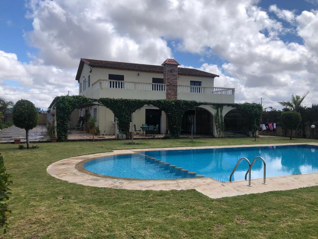 Maison A Louer Au Maroc Avec Piscine