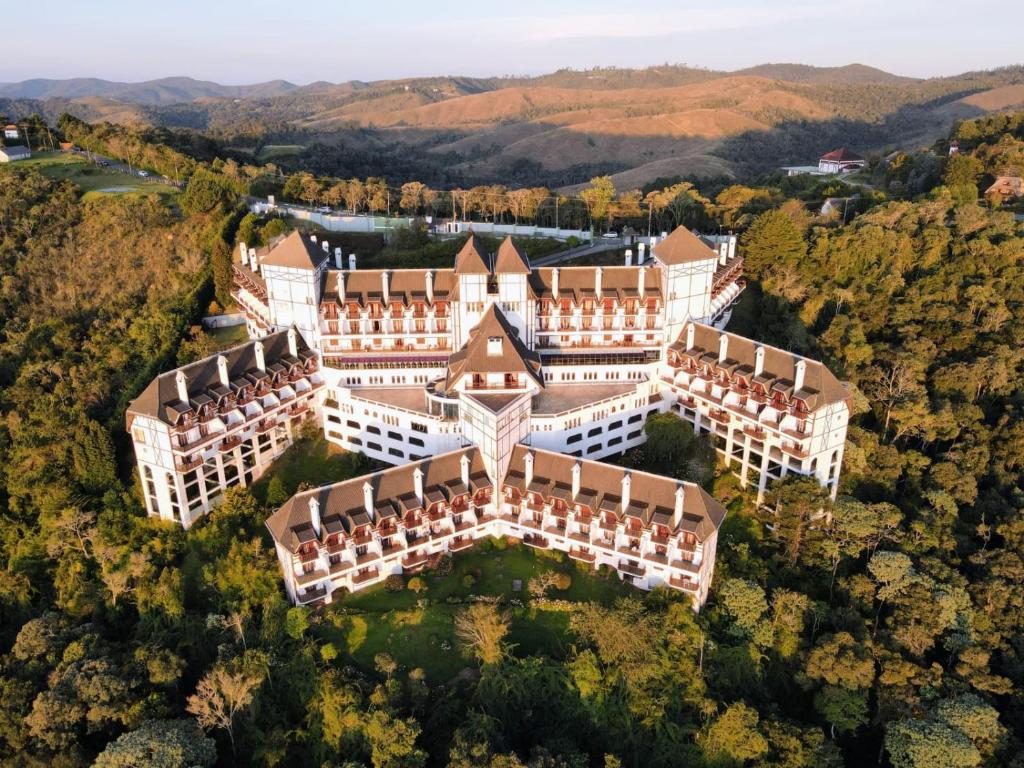 CASTELO NAS MONTANHAS - Housity