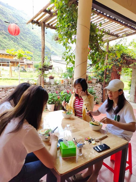 Hosté ubytování Xúa Vừ Homestay