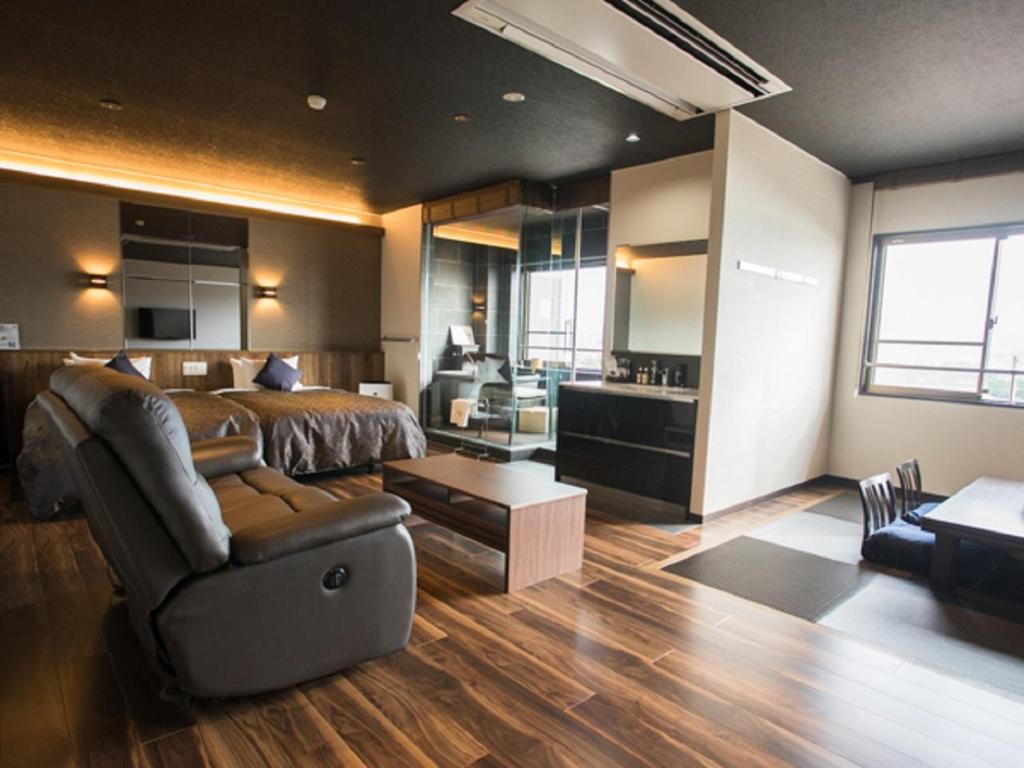 Kuchyň nebo kuchyňský kout v ubytování LiVEMAX RESORT Kyotango Sea Front