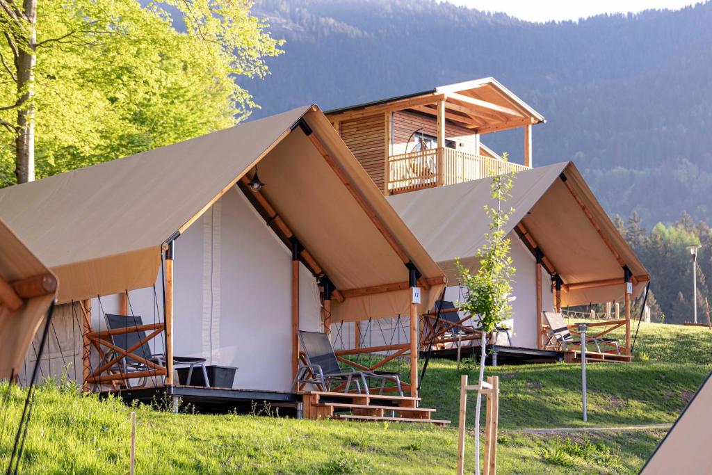 Příroda nedaleko Chalets & Glamping Nassfeld by ALPS RESORTS v Alpách