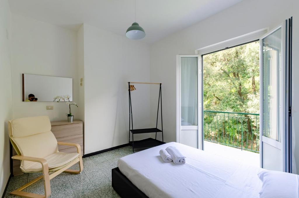 Posteľ alebo postele v izbe v ubytovaní JOIVY Family Flat with 3 Balconies, 10 Min to Beach