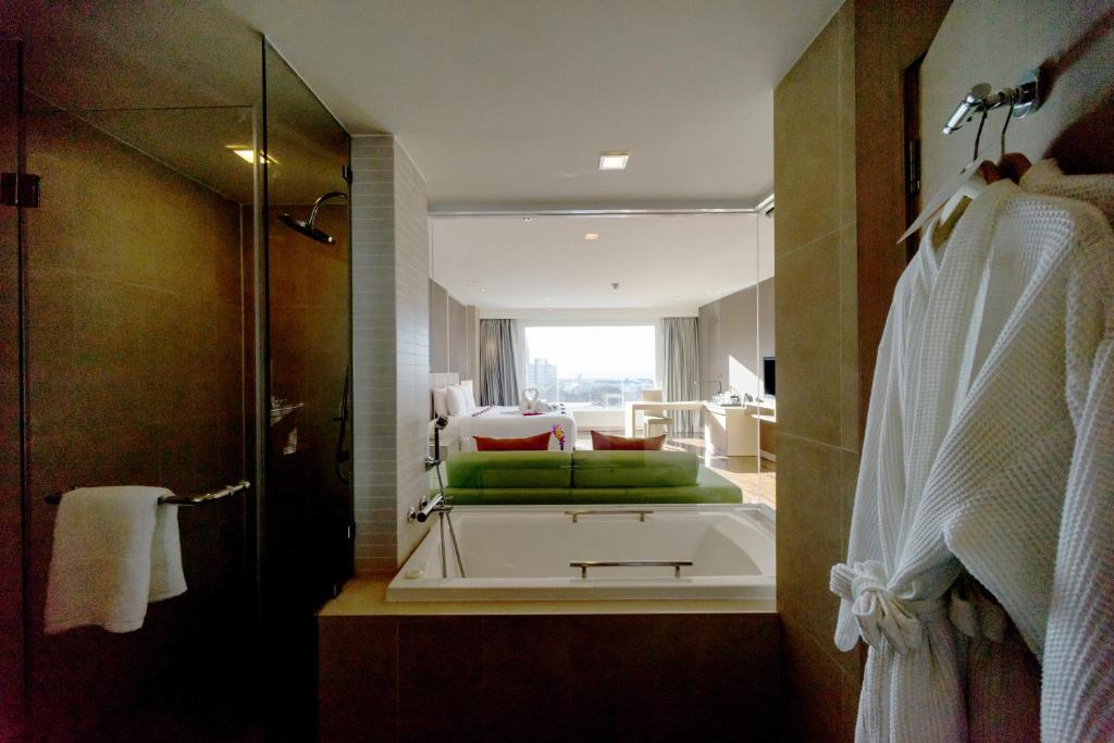 Signature Pattaya - Large Double Room