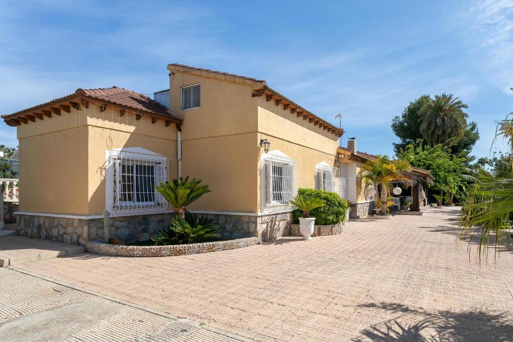 Santos Village, Elche – Updated 2023 Prices
