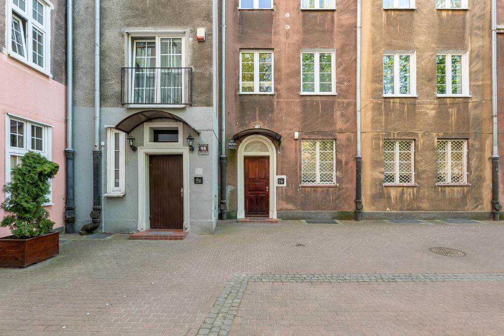 Budova, v ktorej sa apartmán nachádza