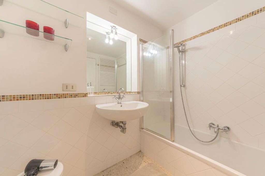 Kúpeľňa v ubytovaní Canal Grande Suite