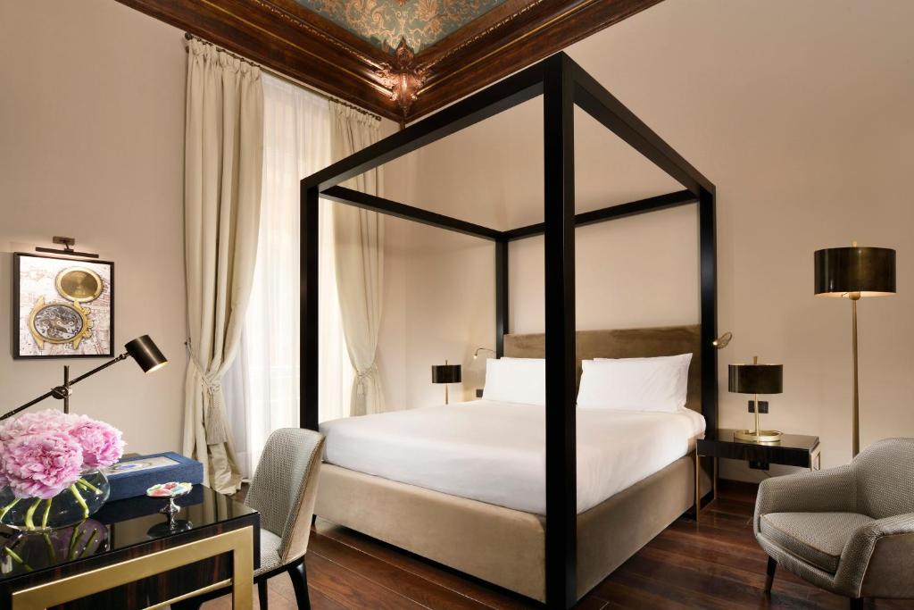 Postel nebo postele na pokoji v ubytování Hotel L'Orologio Roma - WTB Hotels