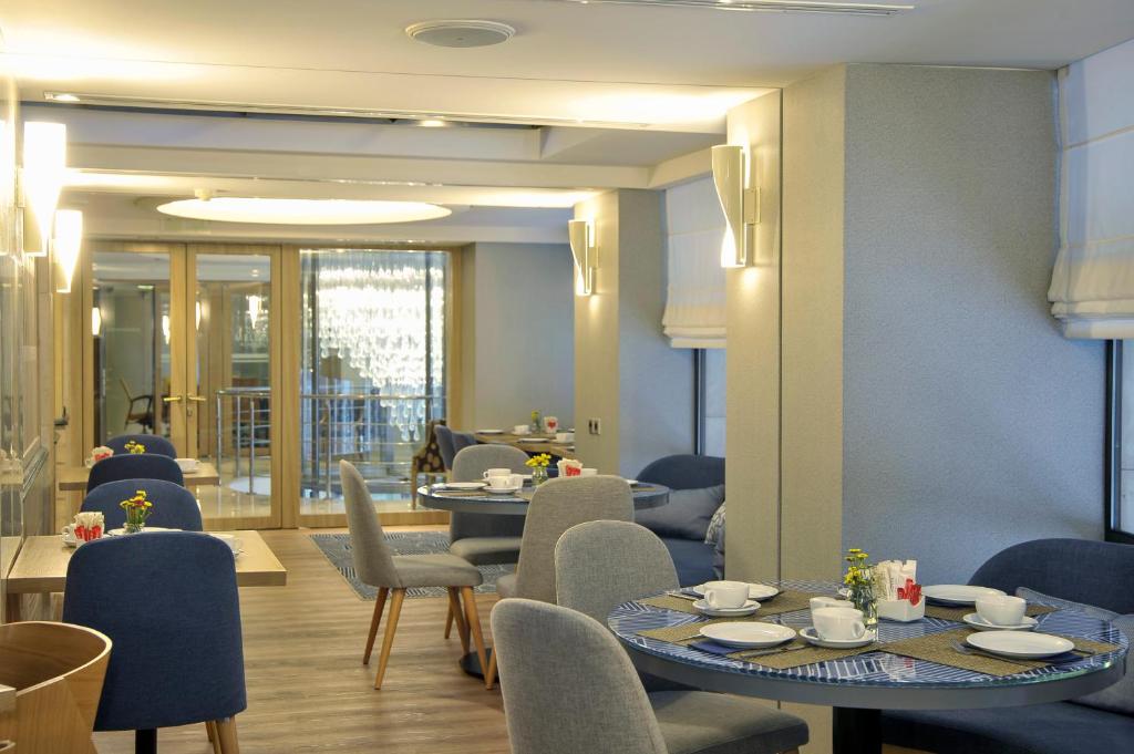Posedenie v ubytovaní Melia Athens