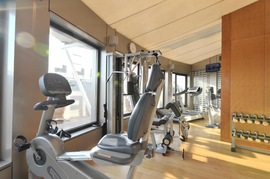 Posilňovňa alebo fitness centrum v ubytovaní Melia Athens