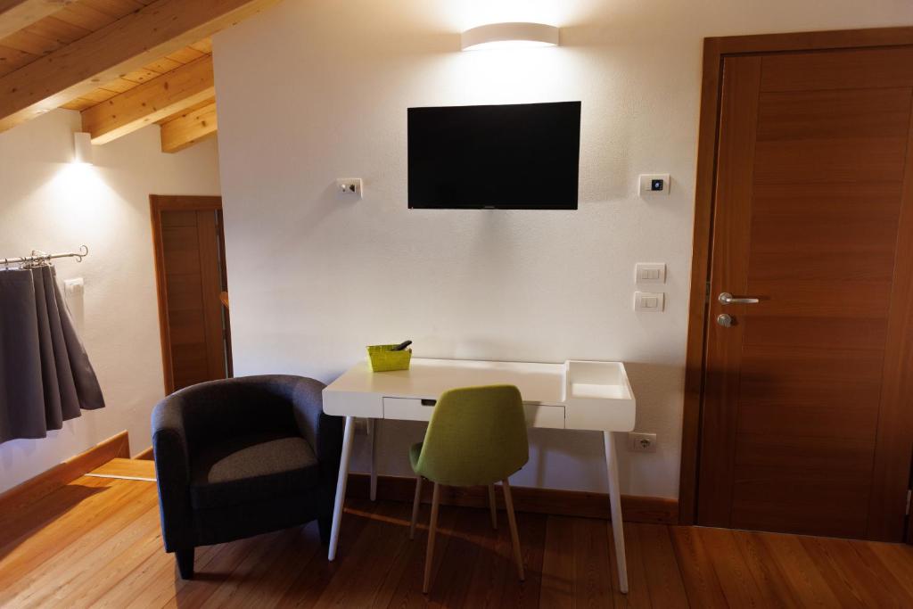 TV a/nebo společenská místnost v ubytování Manfredi B&B