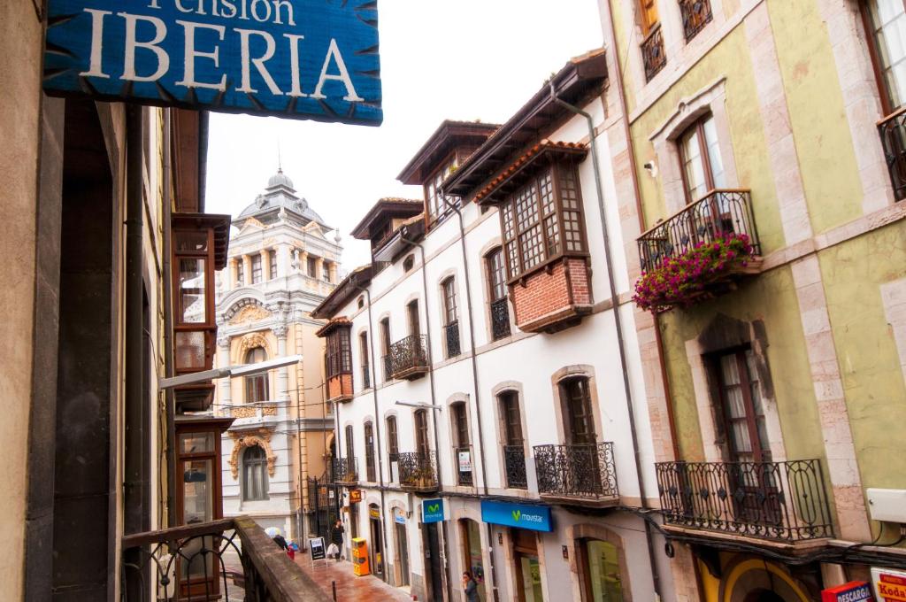 Pension Iberia - Twin Room With Bathroom