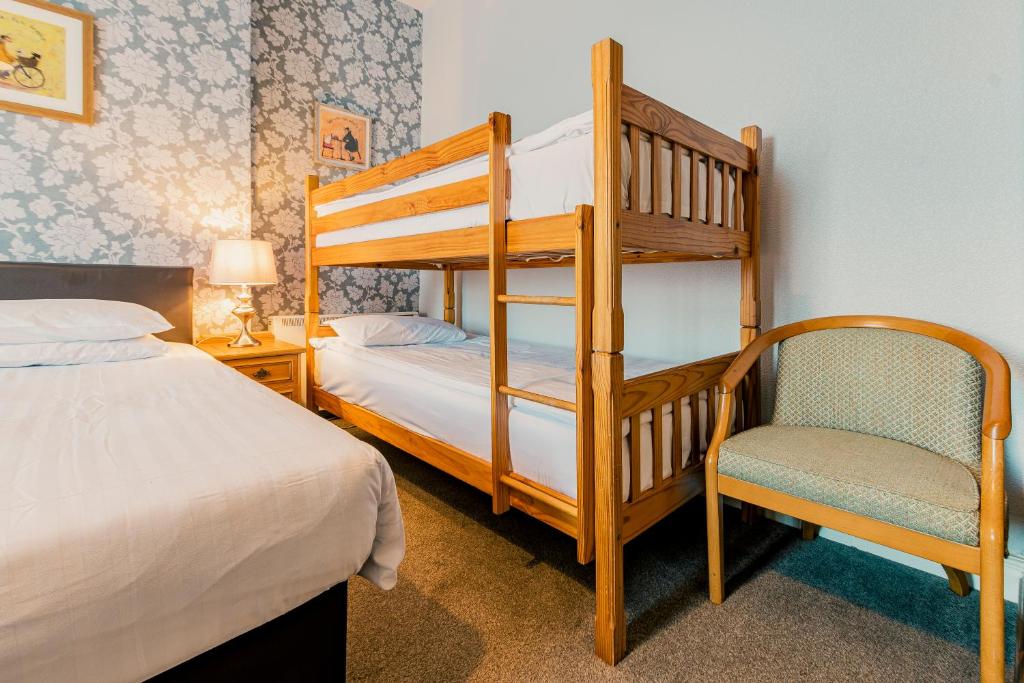 The Maynard - Habitación Familiar (2 Adultos + 2 Niños)