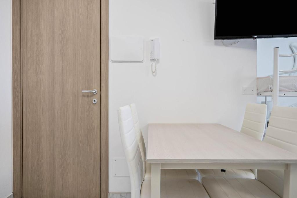 Telewizja i/lub zestaw kina domowego w obiekcie Planet Suite 303