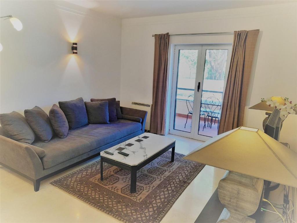 Posezení v ubytování Luxury Apartment near Cascais Town & Marina