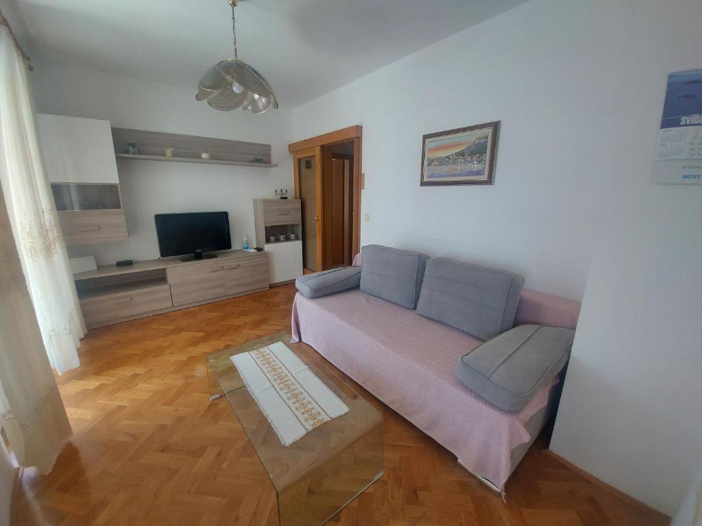 Telewizja i/lub zestaw kina domowego w obiekcie Apartment Ive